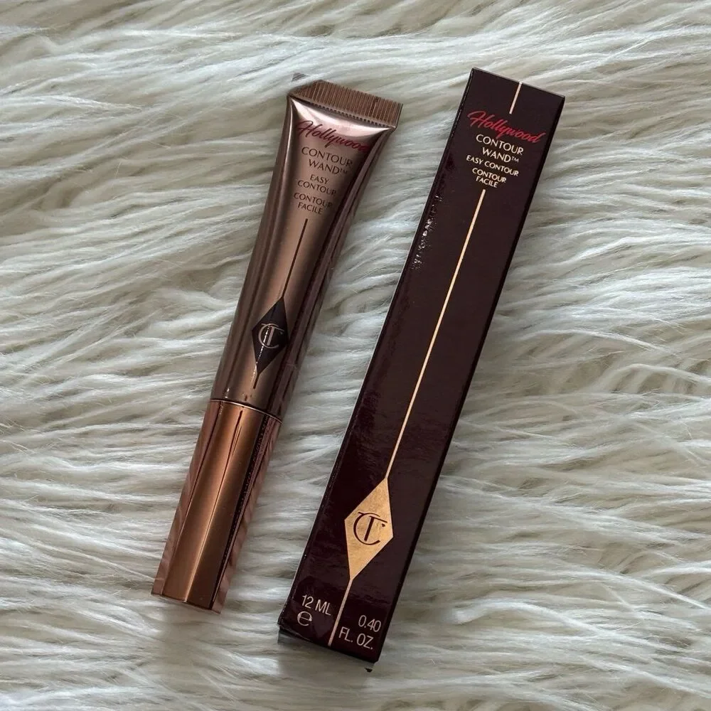 Charlotte Tilbury Contour Wand Fair-Medium